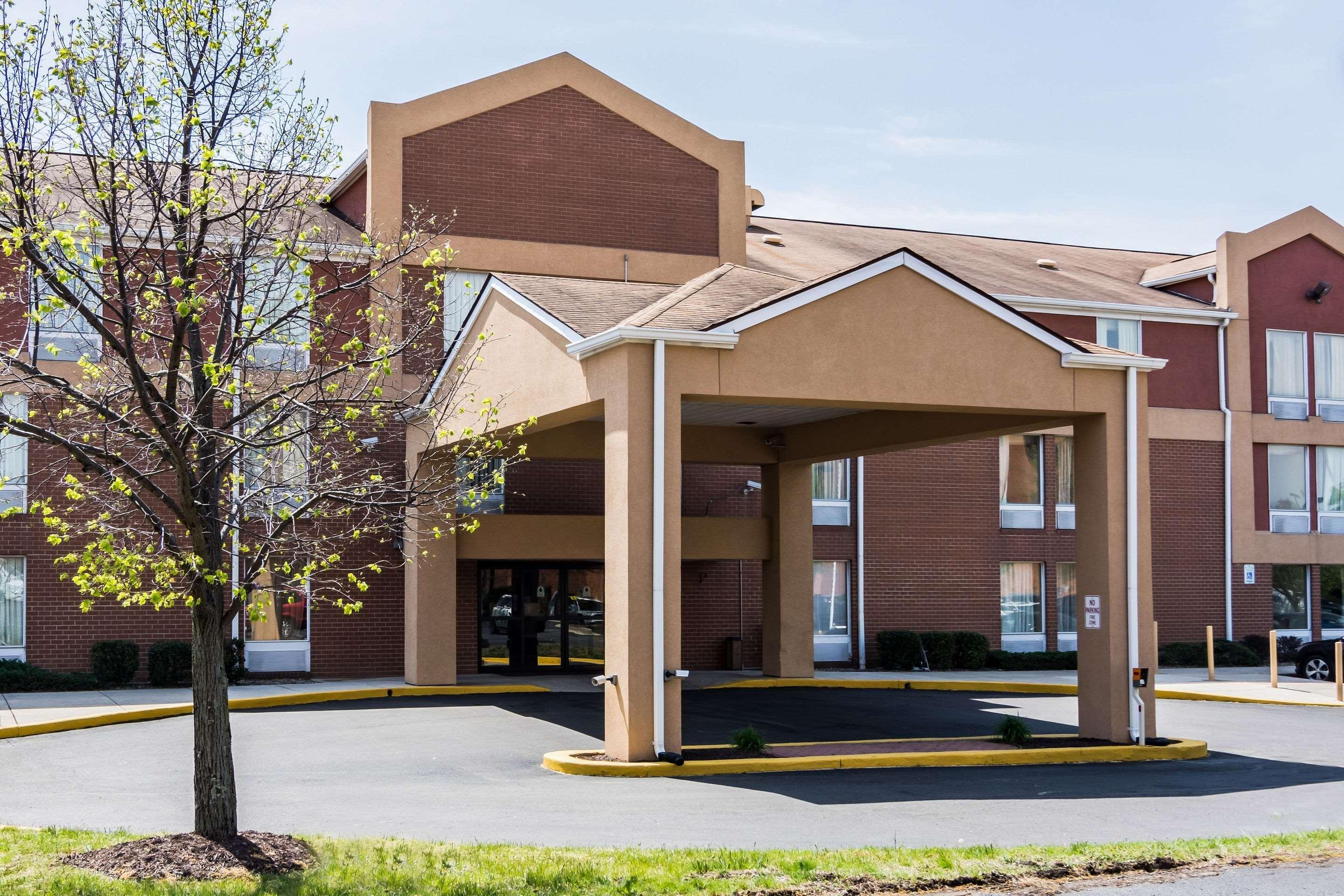 Comfort Inn At Joint Base Andrews Клинтън Екстериор снимка