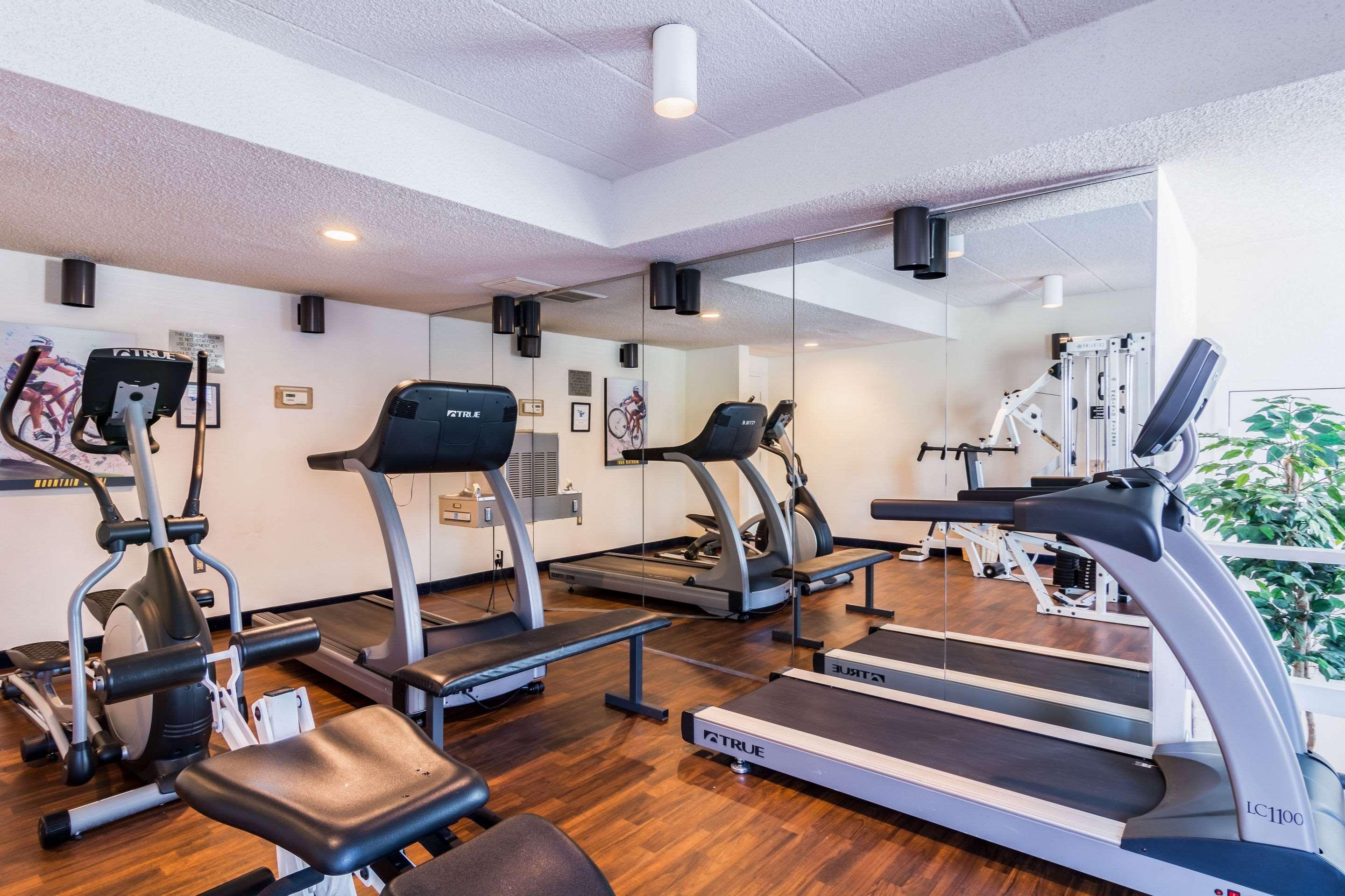 Comfort Inn At Joint Base Andrews Клинтън Екстериор снимка