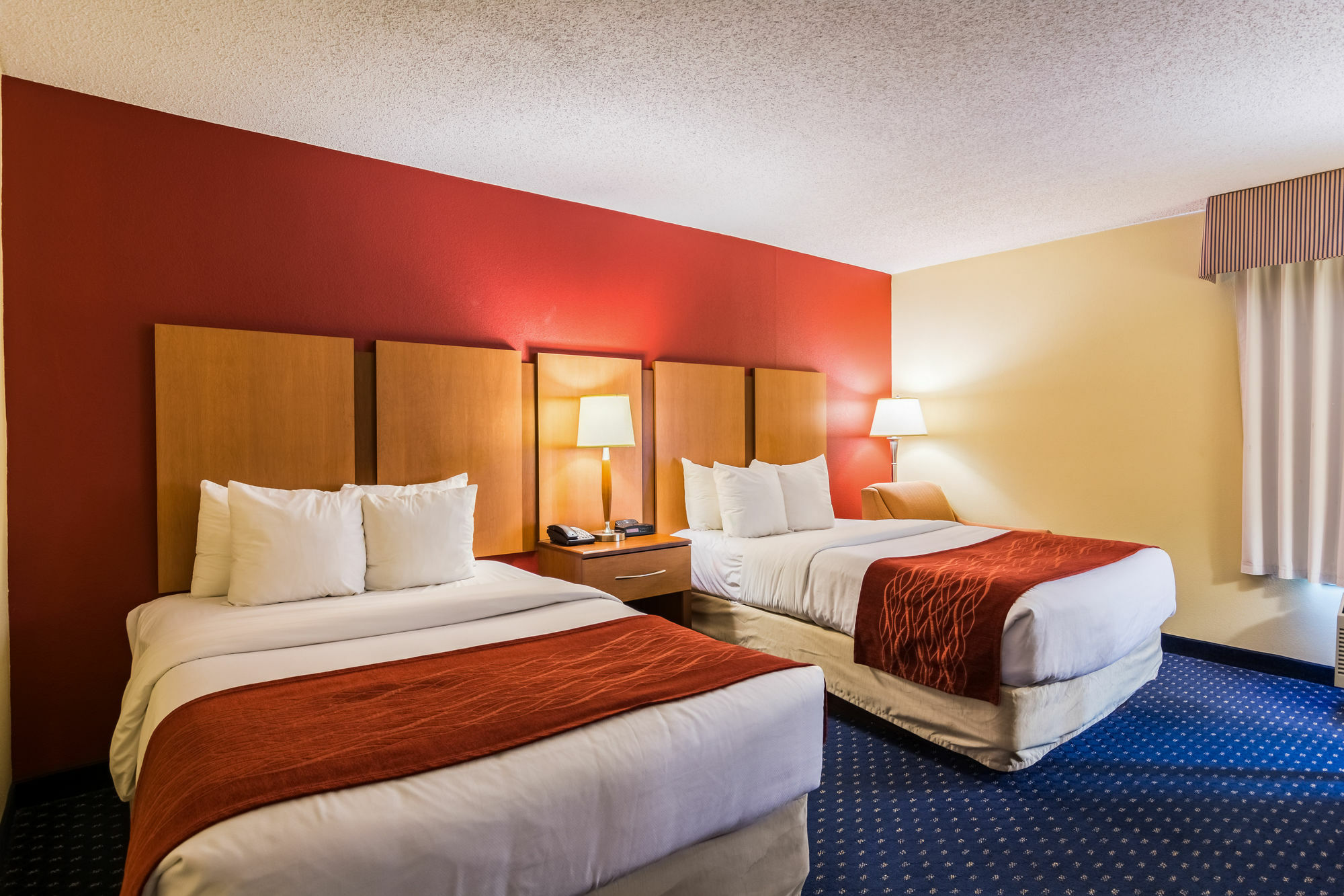 Comfort Inn At Joint Base Andrews Клинтън Екстериор снимка